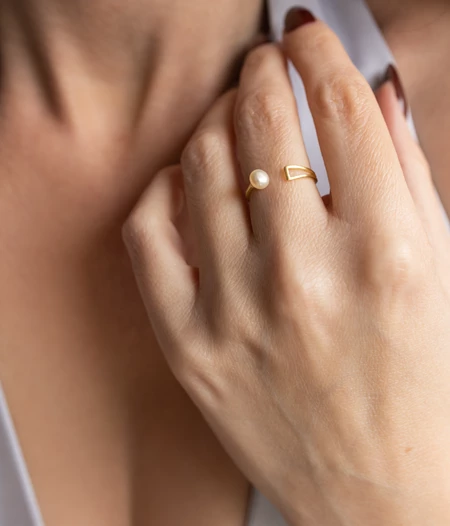 Little Pearl Ring